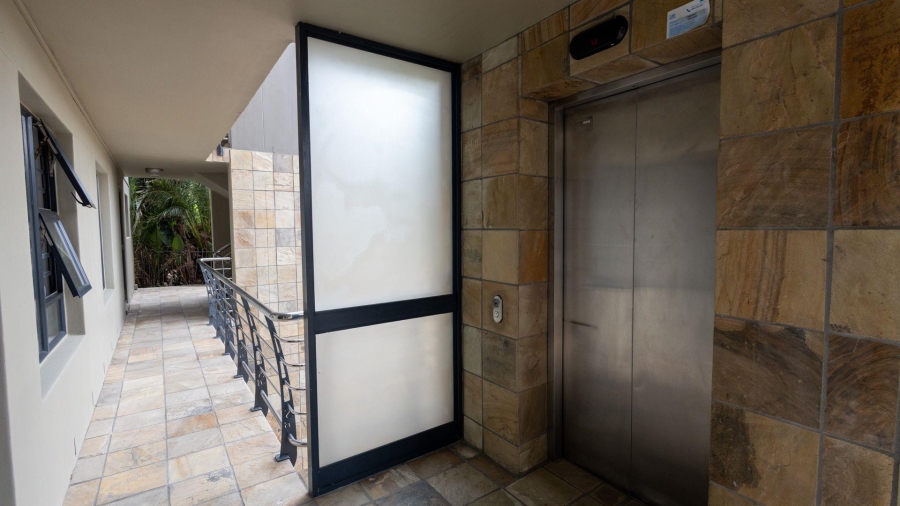 1 Bedroom Property for Sale in Table View Western Cape